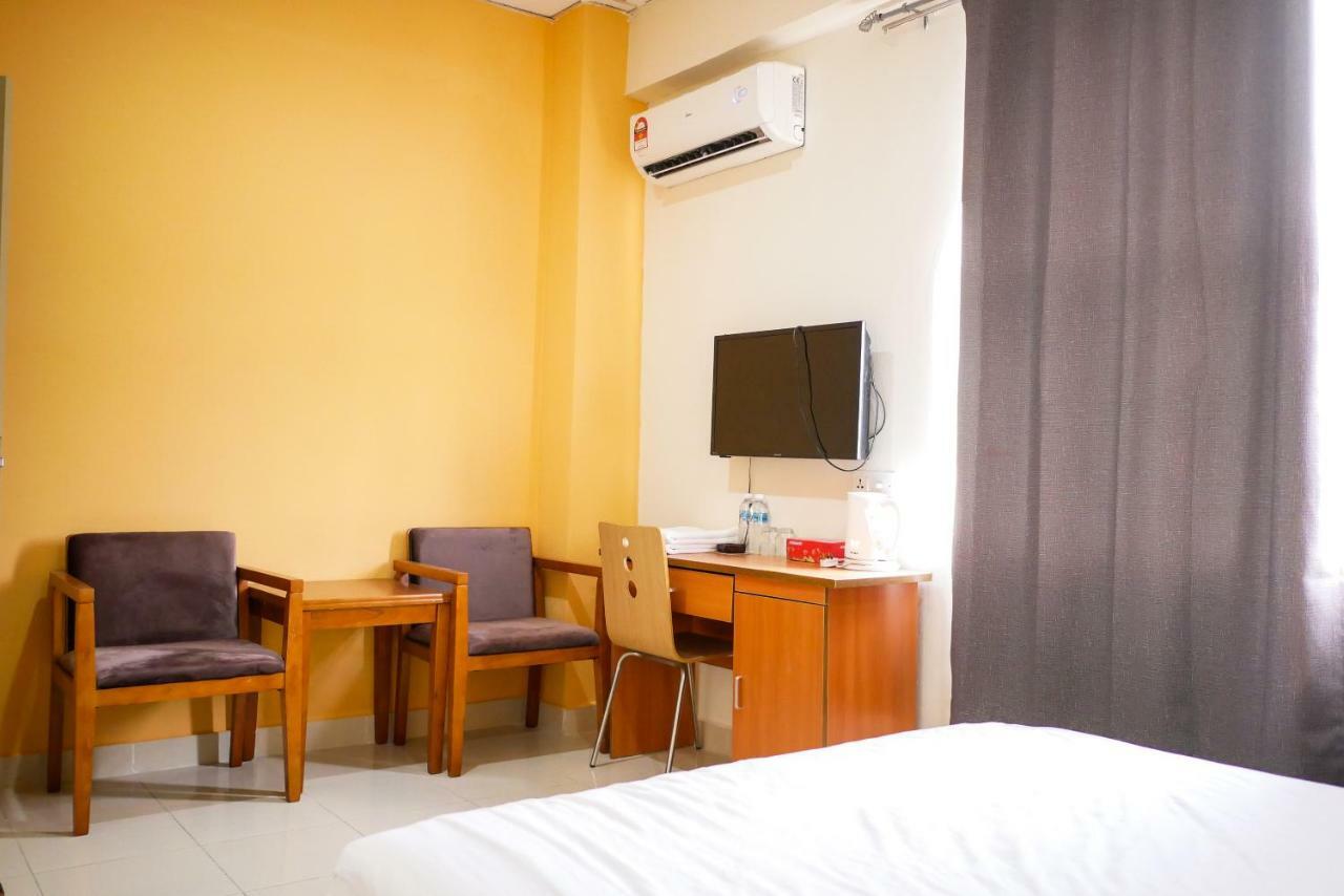 Hotel 126 Sepang Exterior foto