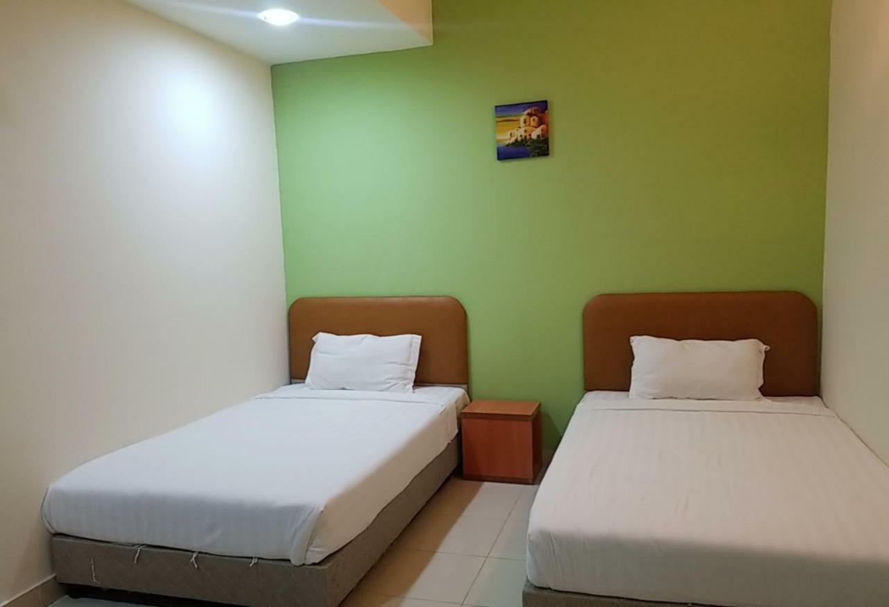 Hotel 126 Sepang Exterior foto